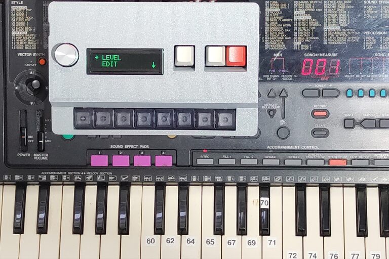 SnapBeat HW1-1 with MIDI keyboard