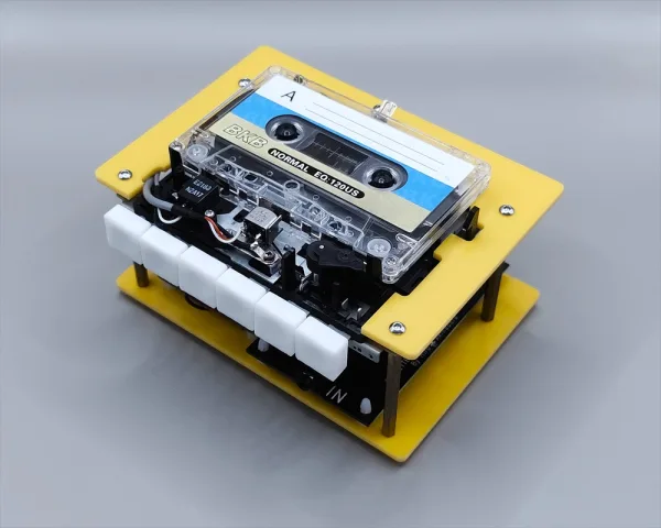 cassette player and tape recorder (yellow)